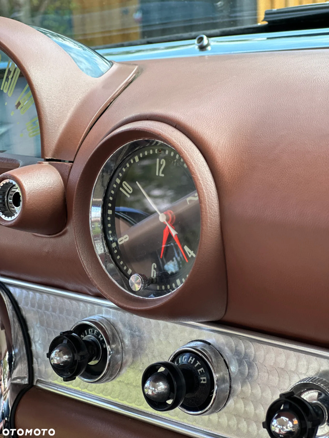 Ford Thunderbird - 27