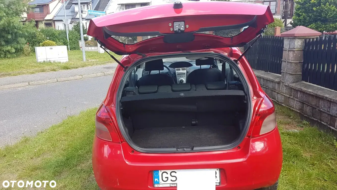 Toyota Yaris 1.0 Luna - 4