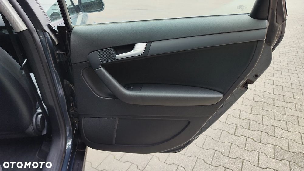 Audi A3 Sportback 1.6 Attraction - 24