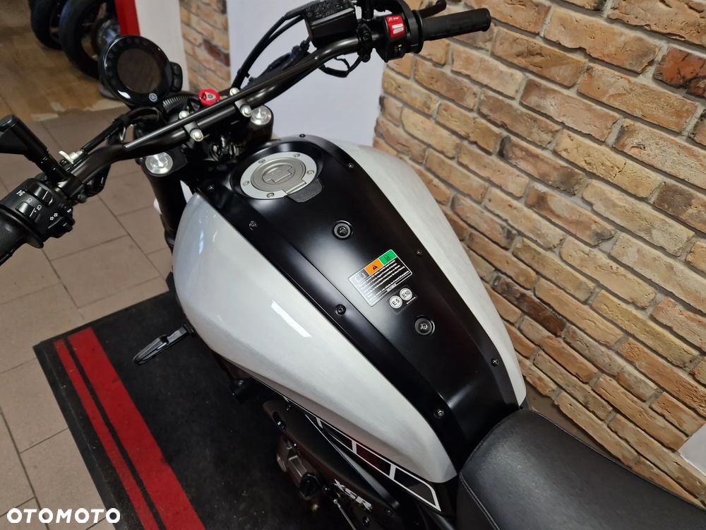 Yamaha XSR - 13