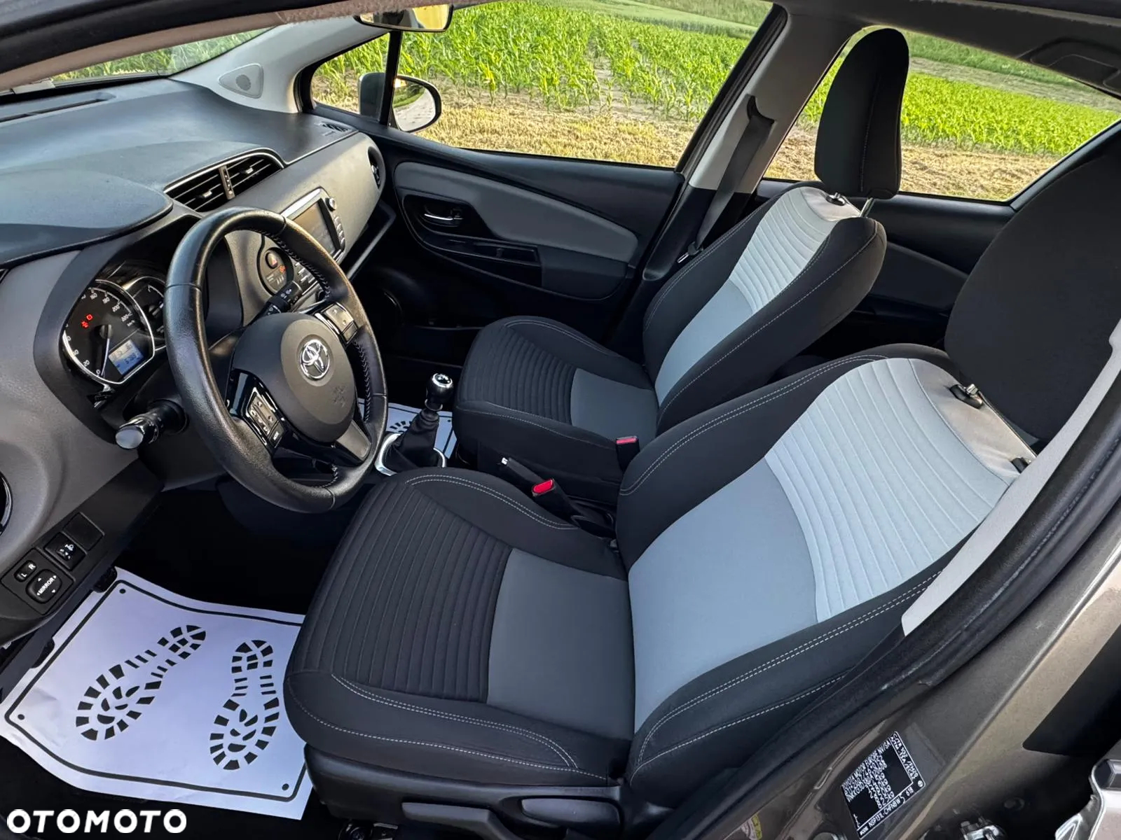 Toyota Yaris - 7