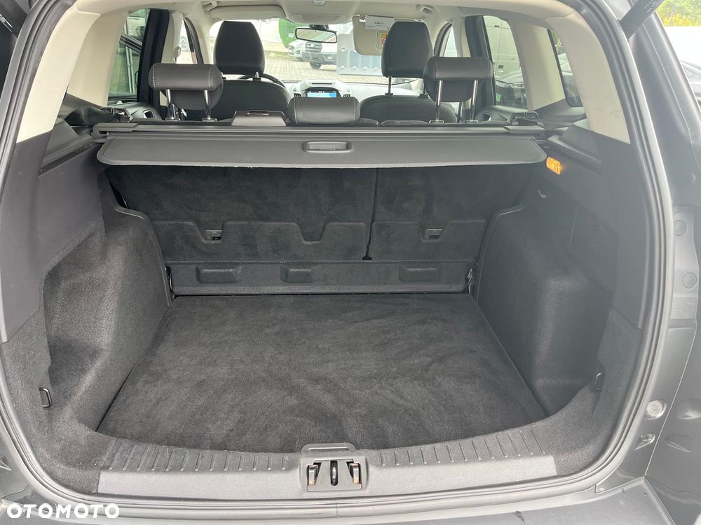 Ford Kuga 2.0 TDCi 2x4 Titanium - 21