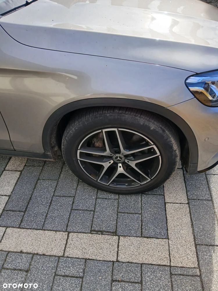 Mercedes-Benz GLC - 4