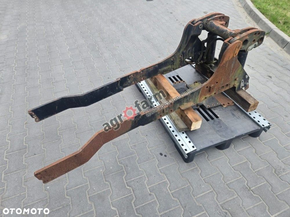 TUZ, przedni podnośnik, Case CS 130 - 2