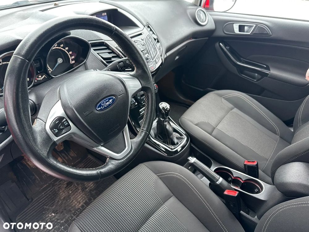 Ford Fiesta - 21