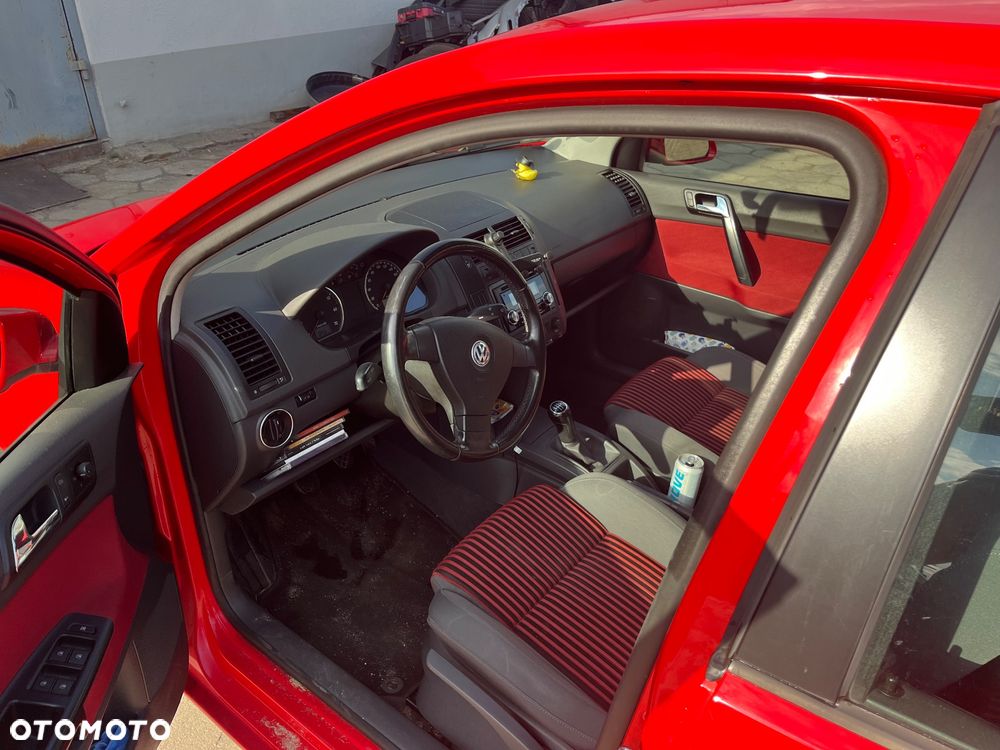 Volkswagen Polo 1.4 FSI Trendline - 5