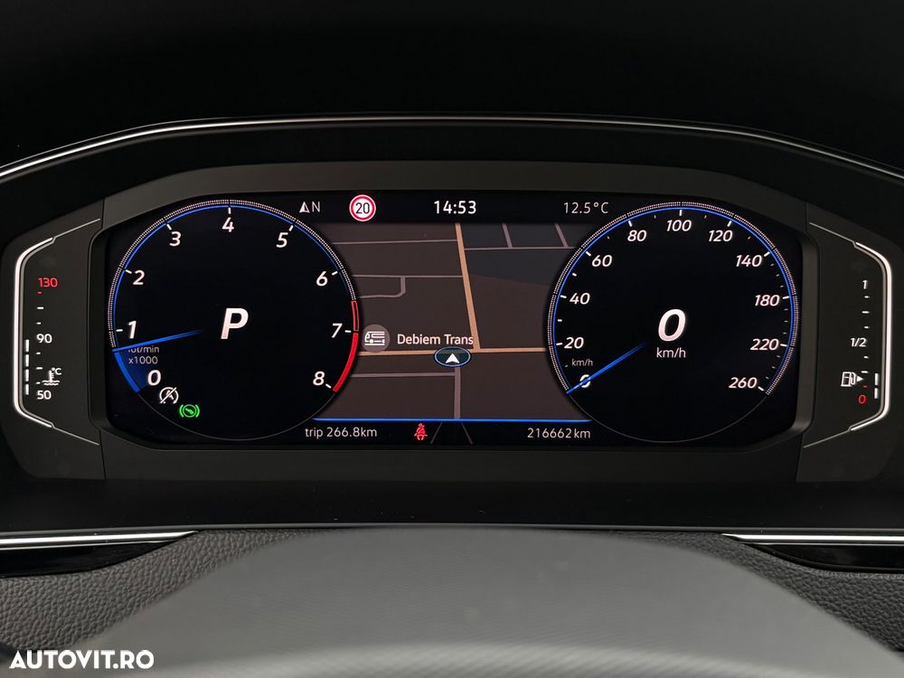 Volkswagen Passat 1.5 TSI OPF DSG Highline - 24