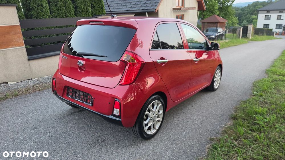 Kia Picanto 1.0 ISG UEFA EURO 2016 - 4
