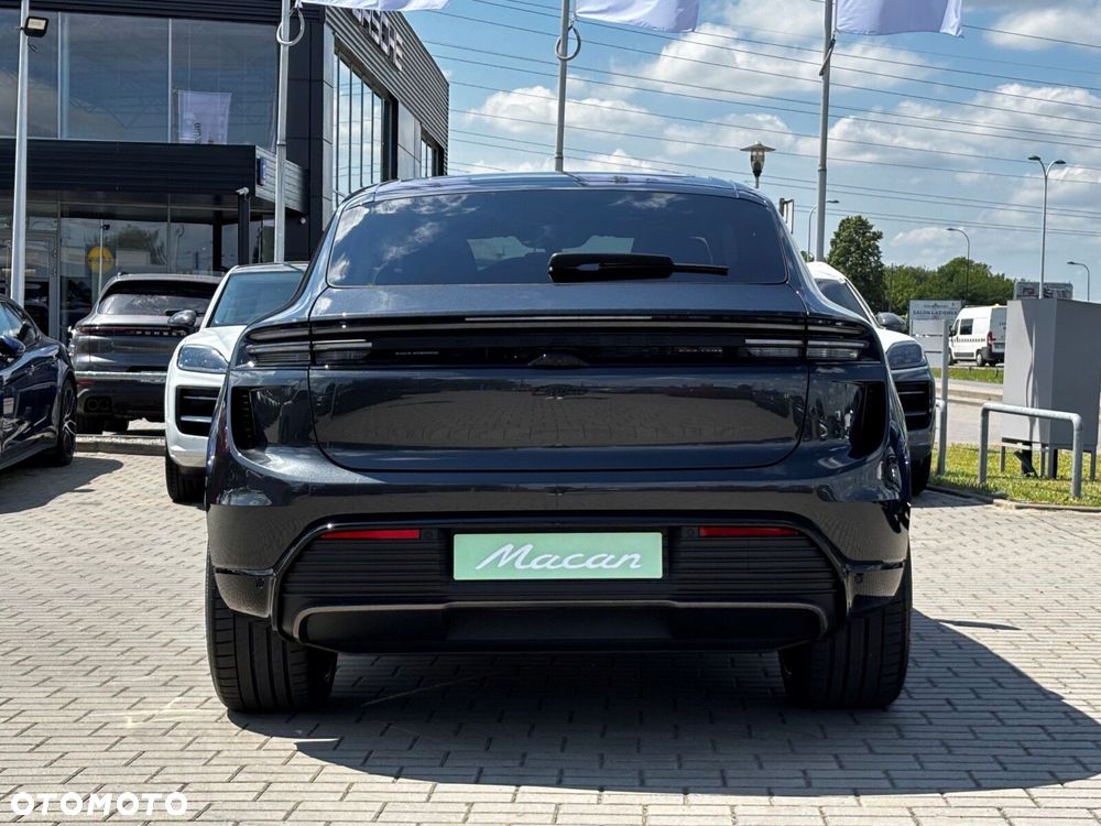Porsche Macan - 15