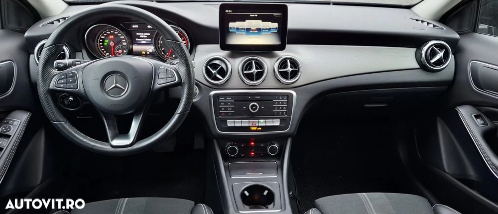 Mercedes-Benz GLA - 1