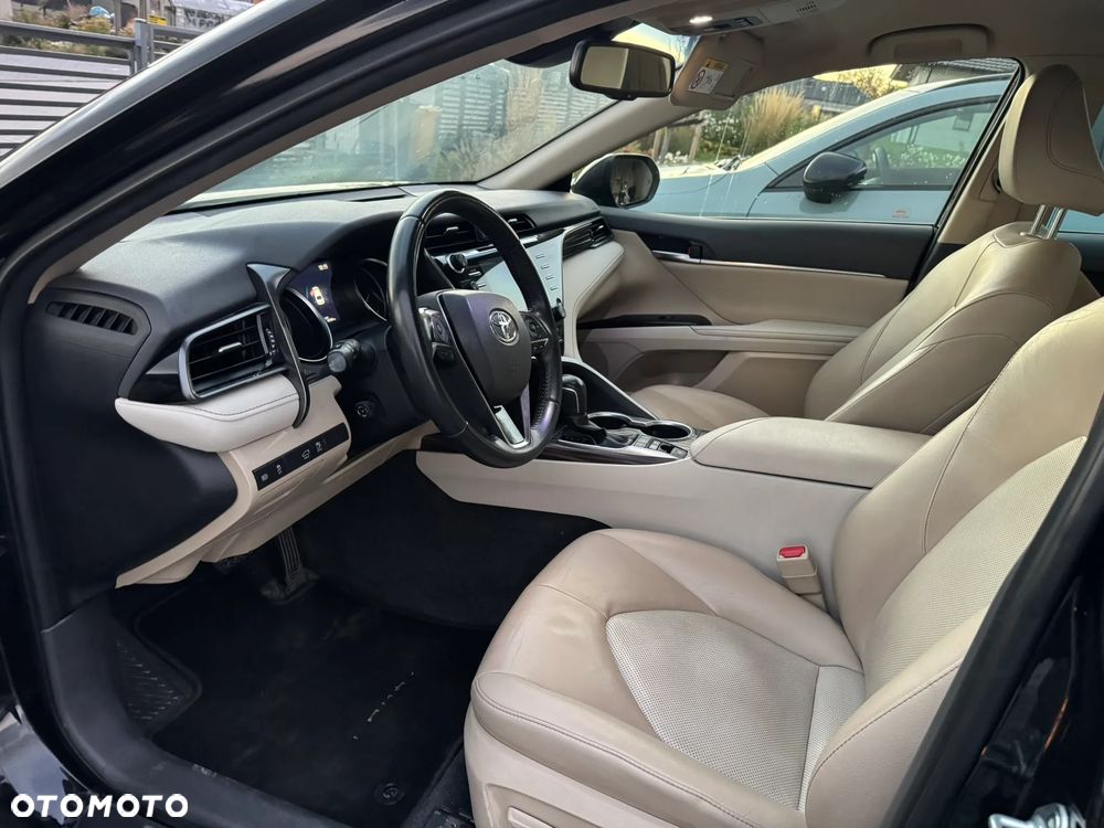 Toyota Camry 2019 photo 4