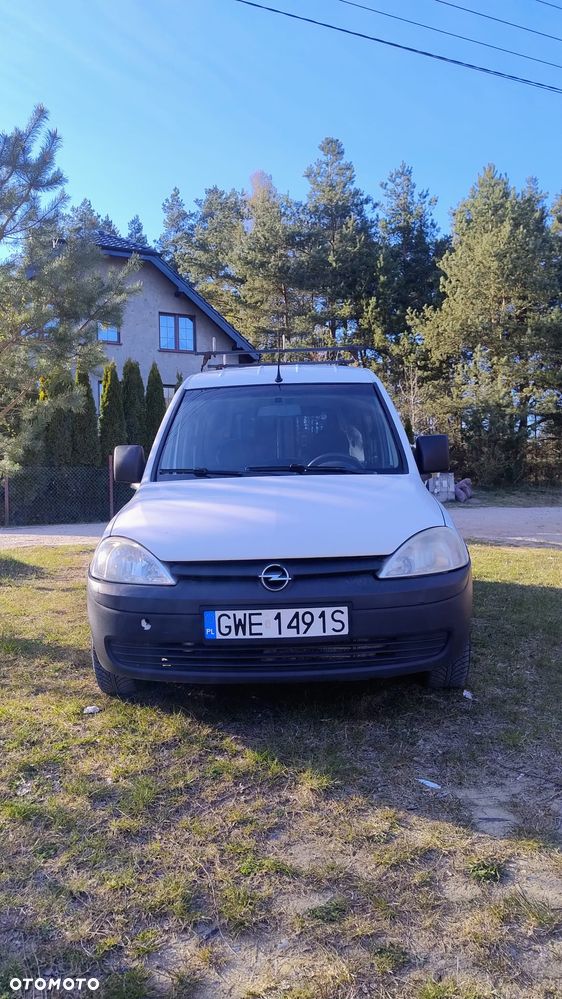 Opel Combo Tour Essentia - 13