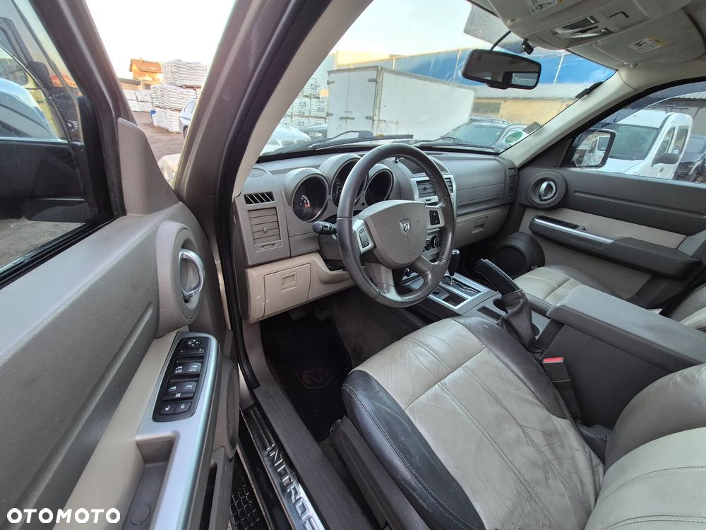 Dodge Nitro 3.7 V6 SLT 4WD - 10