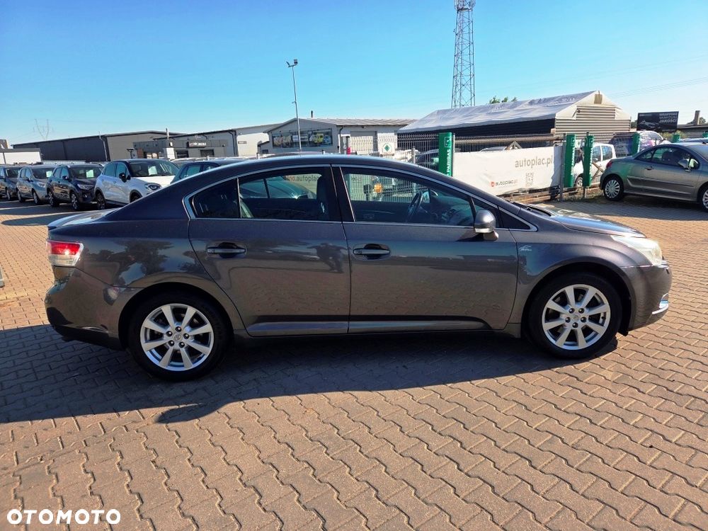 Toyota Avensis 2.2 D-4D Prestige NAVI - 7