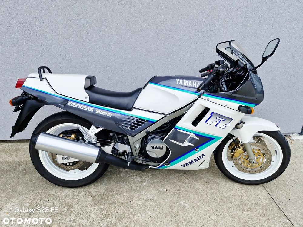 Yamaha FZ - 32