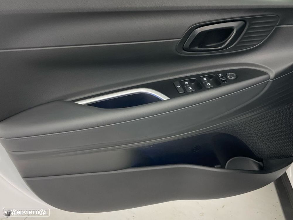 Hyundai Bayon 1.0 T-GDI Premium DCT - 17