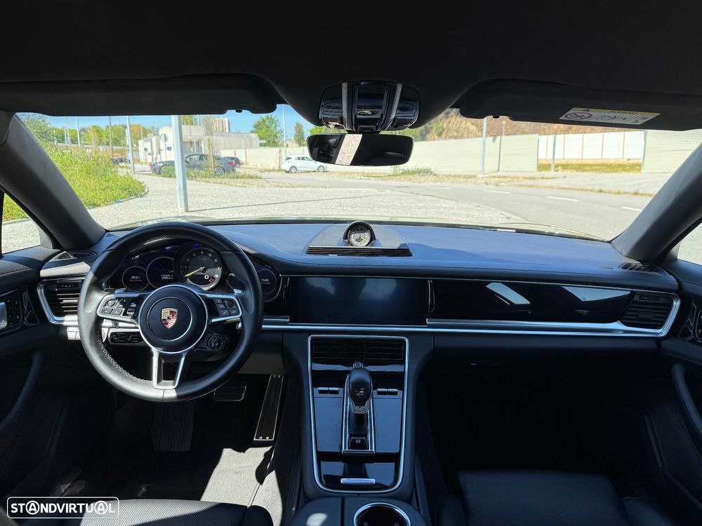 Porsche Panamera Sport Turismo 4 E-Hybrid - 19