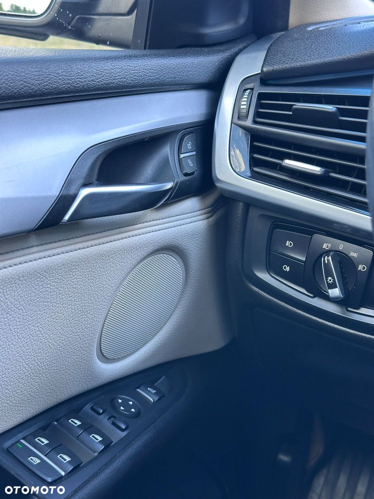 BMW X5 xDrive25d - 17