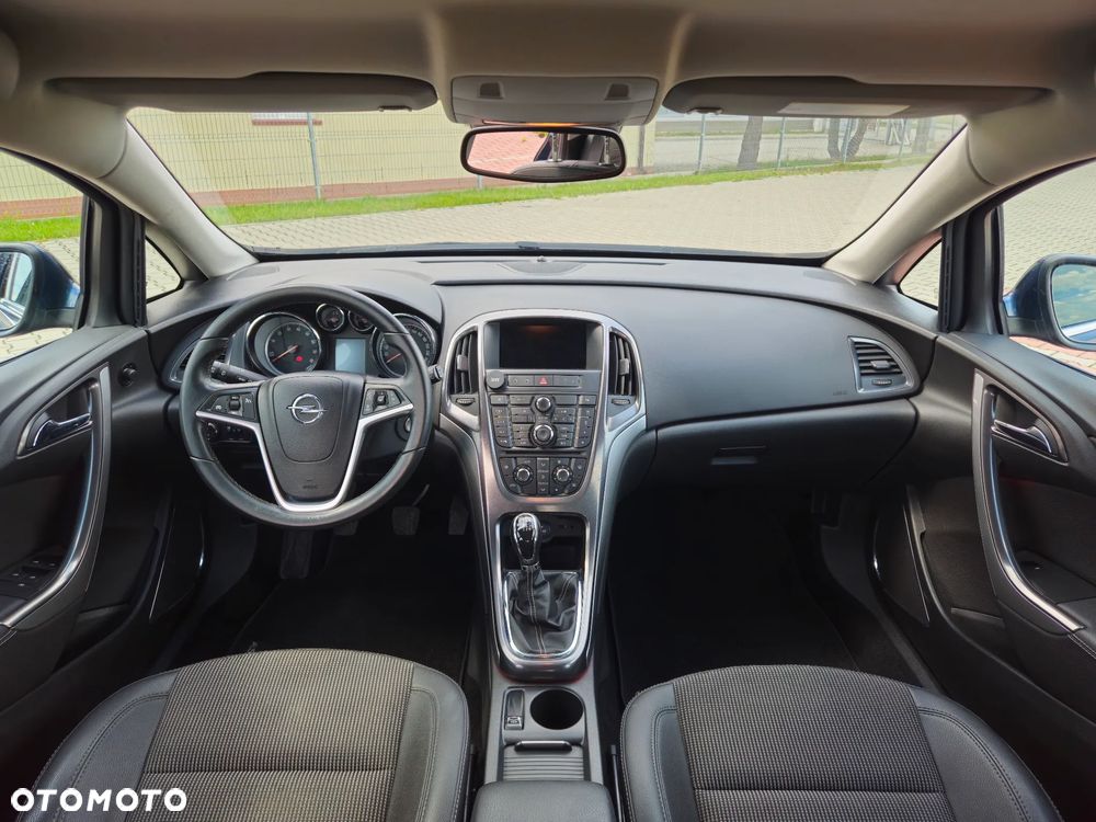 Opel Astra 1.4 Turbo - 12