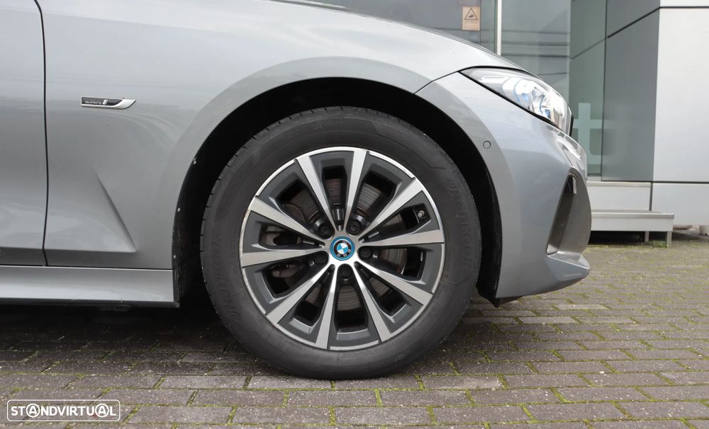 BMW 320 e Line Sport Auto - 6