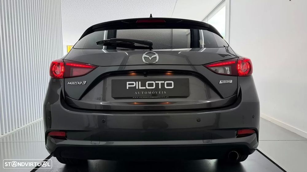 Mazda 3 Hatchback - 9