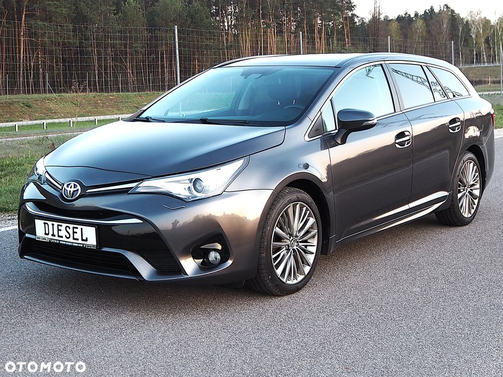 Toyota Avensis Touring Sports 2.0 D-4D Edition-S - 2