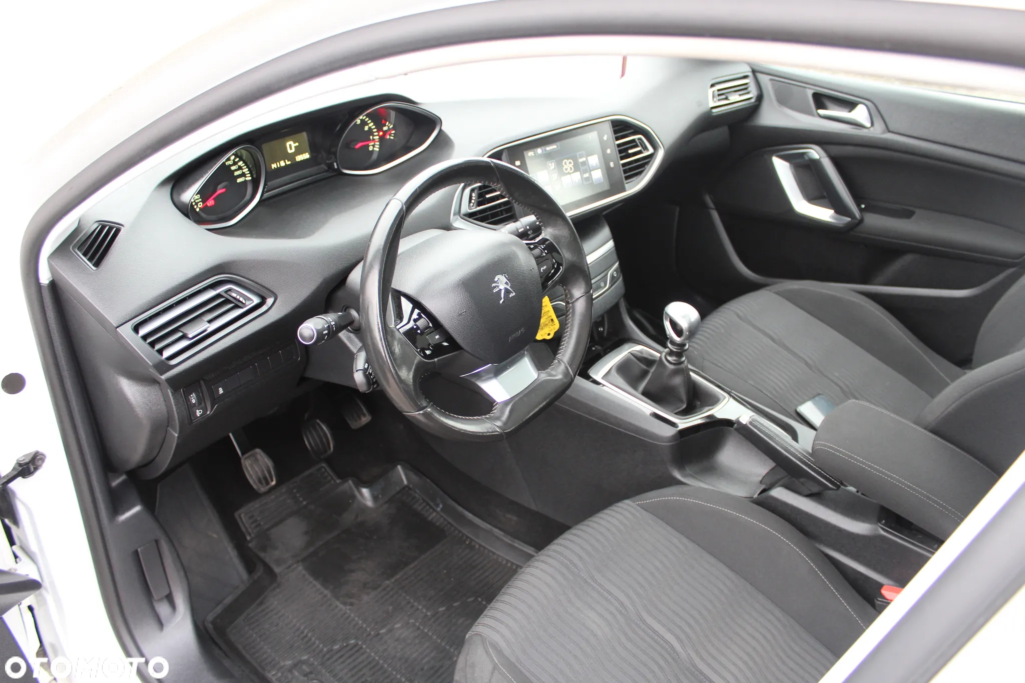 Peugeot 308 - 13