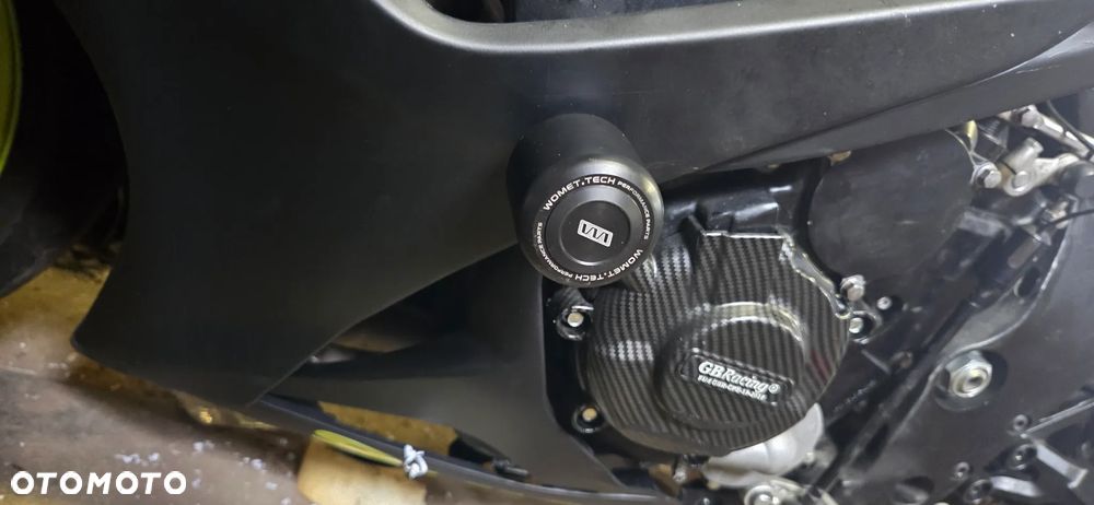 Suzuki GSX-R - 7