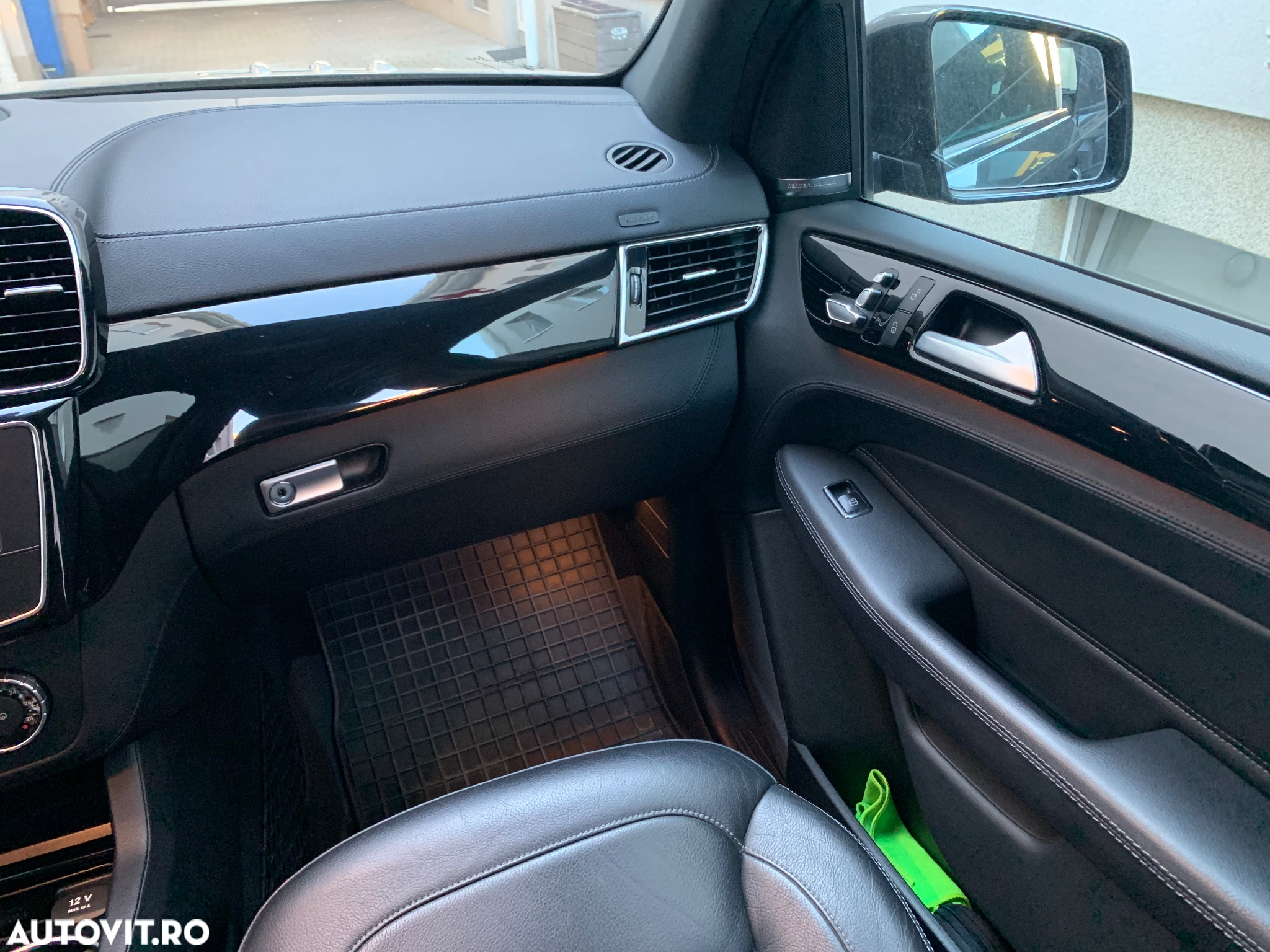 Mercedes-Benz GLS 400 4MATIC Aut - 17
