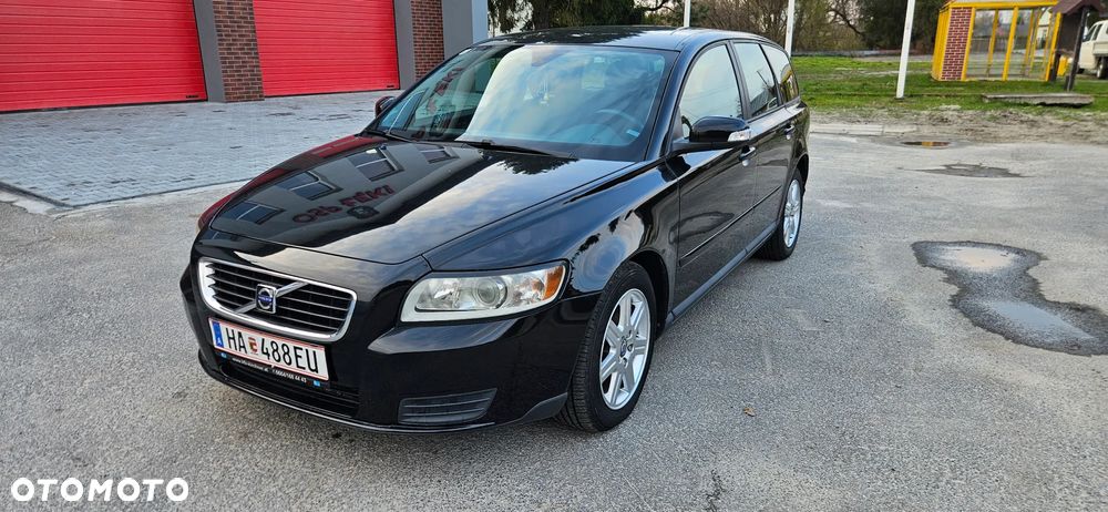 Volvo V50 - 1