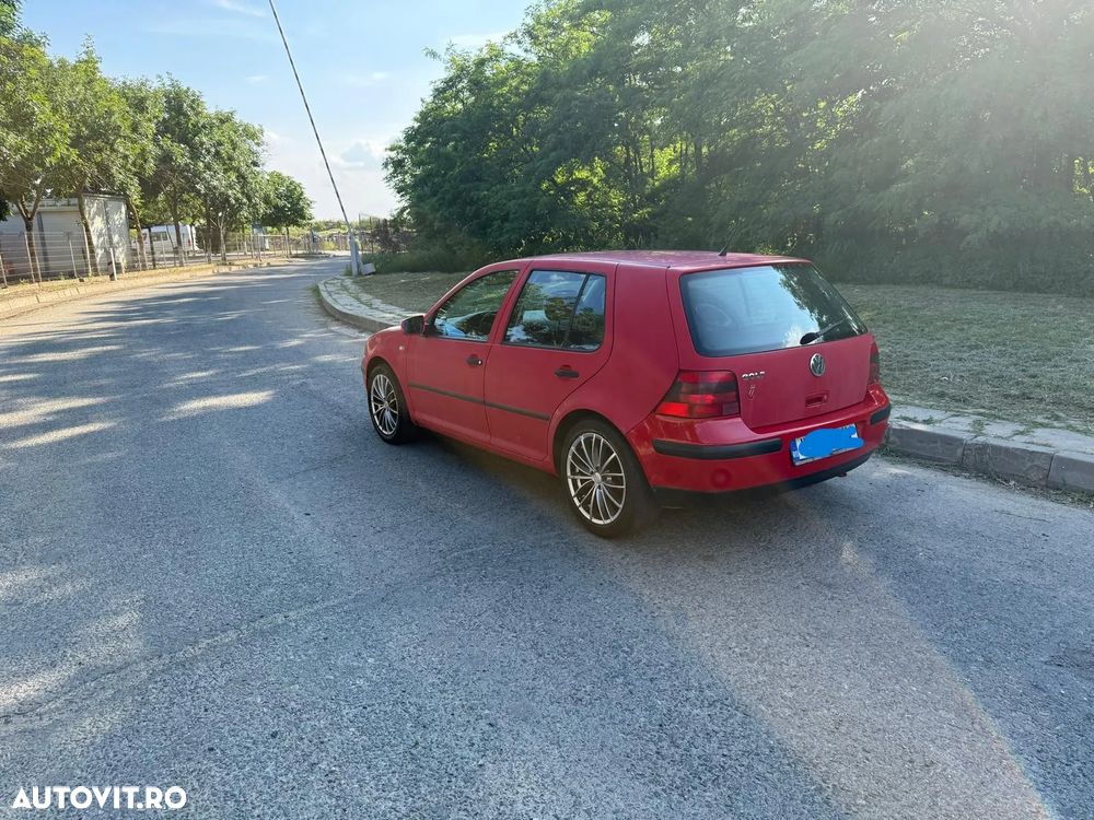 Volkswagen Golf - 4
