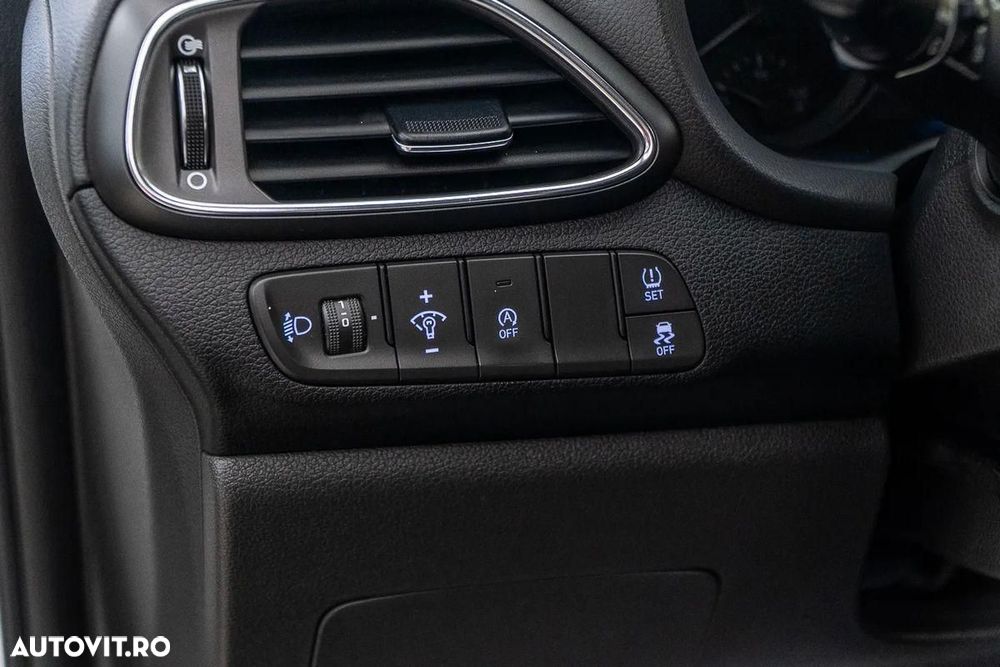 Hyundai i30 1.5 110CP 5DR M/T Comfort - 19