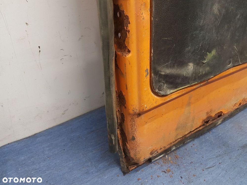 MERCEDES BENZ KACZKA 207 D DRZWI TYŁ PRAWE - 16