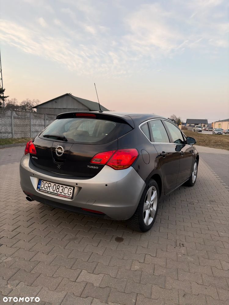 Opel Astra 1.4 T Cosmo - 5