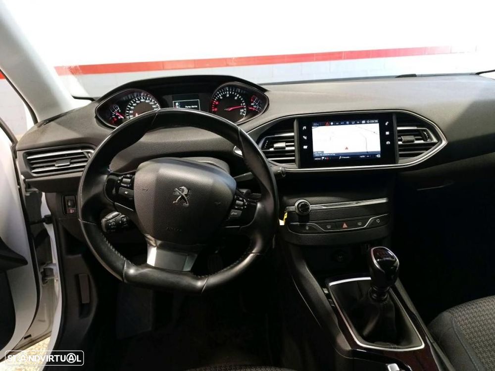 Peugeot 308 SW 1.5 BlueHDi Style - 4