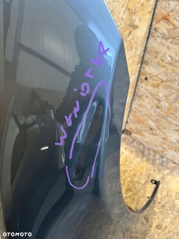 BŁOTNIK PRAWY BMW E90 lift Kod lakieru: a52 - 3