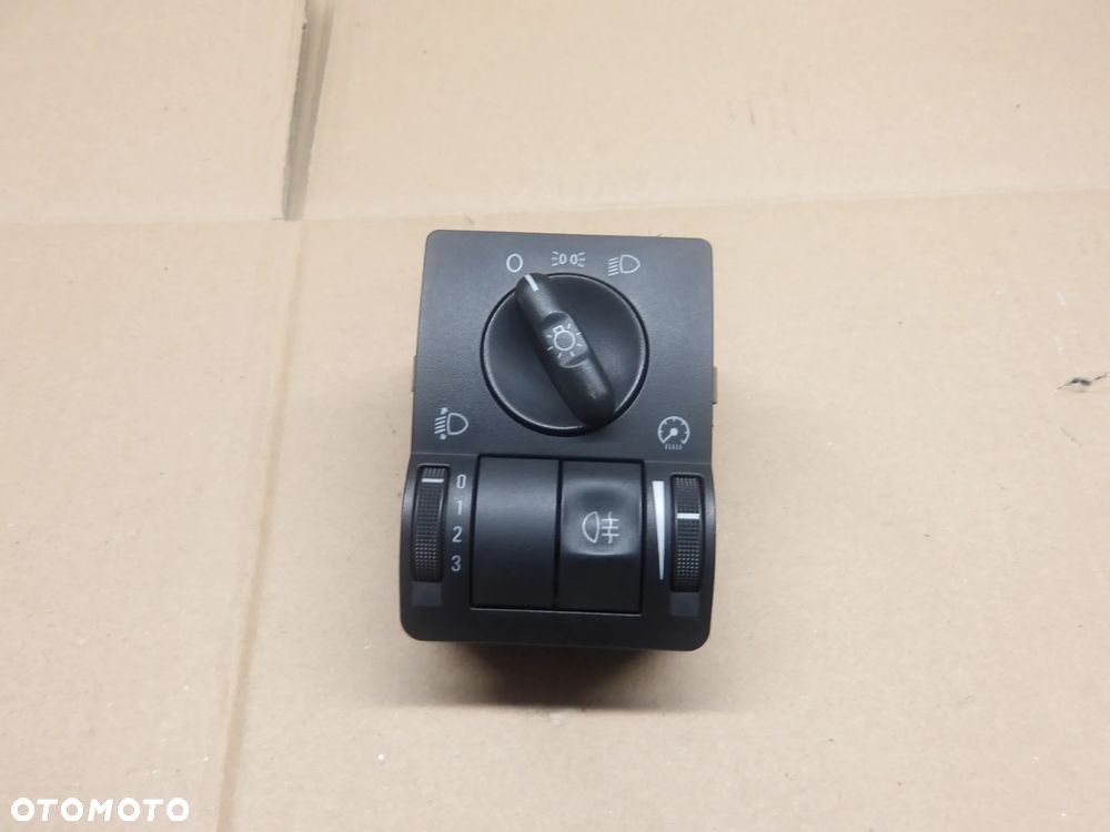 OPEL CORSA C 00-03 1.2B WŁĄCZNIK PRZEŁĄCZNIK ŚWIATEŁ 9116612 - 1