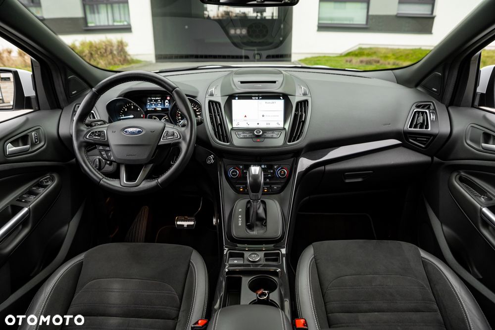 Ford Kuga 2.0 TDCi 4x4 ST-Line - 25