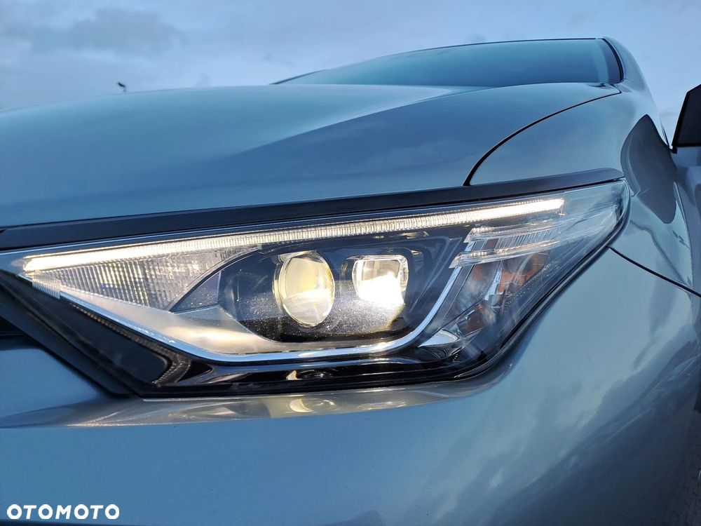 Toyota Auris Hybrid 135 Selection - 9