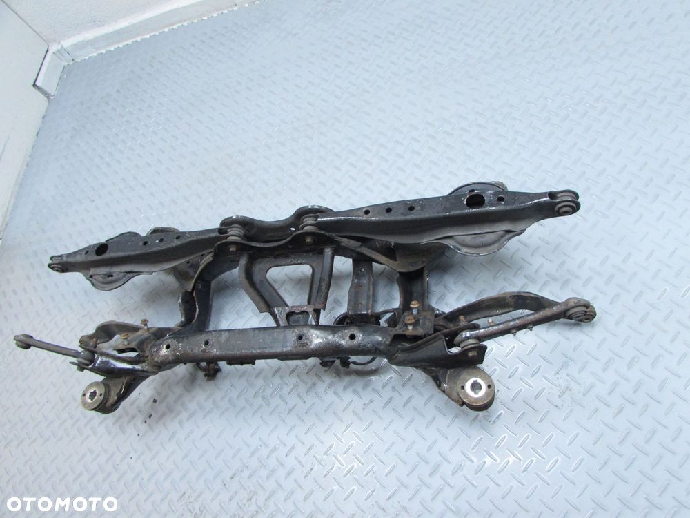 VOLVO S60 II V60 10-18 WOZEK LAWA BELKA KOLYSKA ZAWIESZENIA TYL - 15