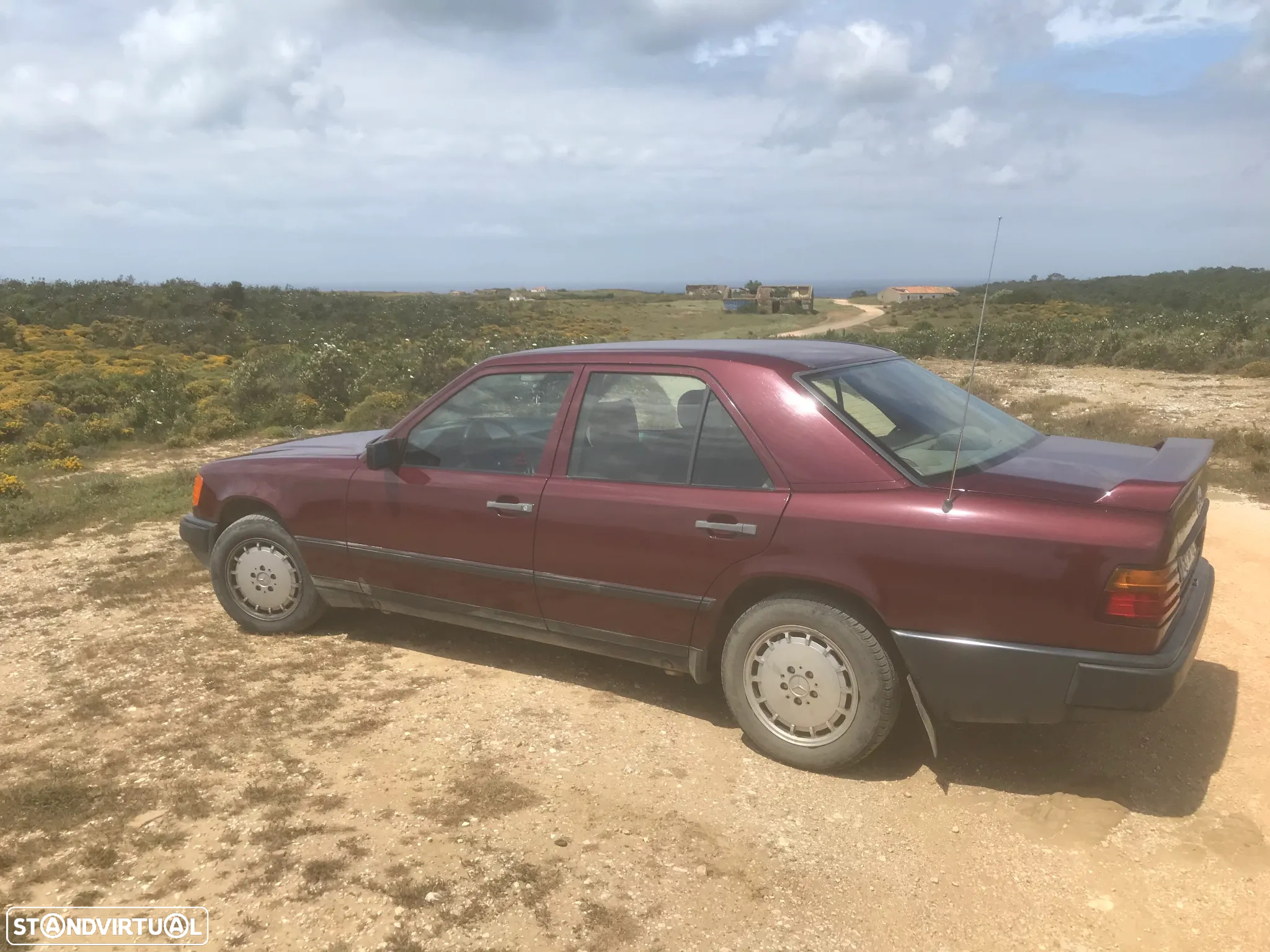 Mercedes-Benz 200 Standard - 4