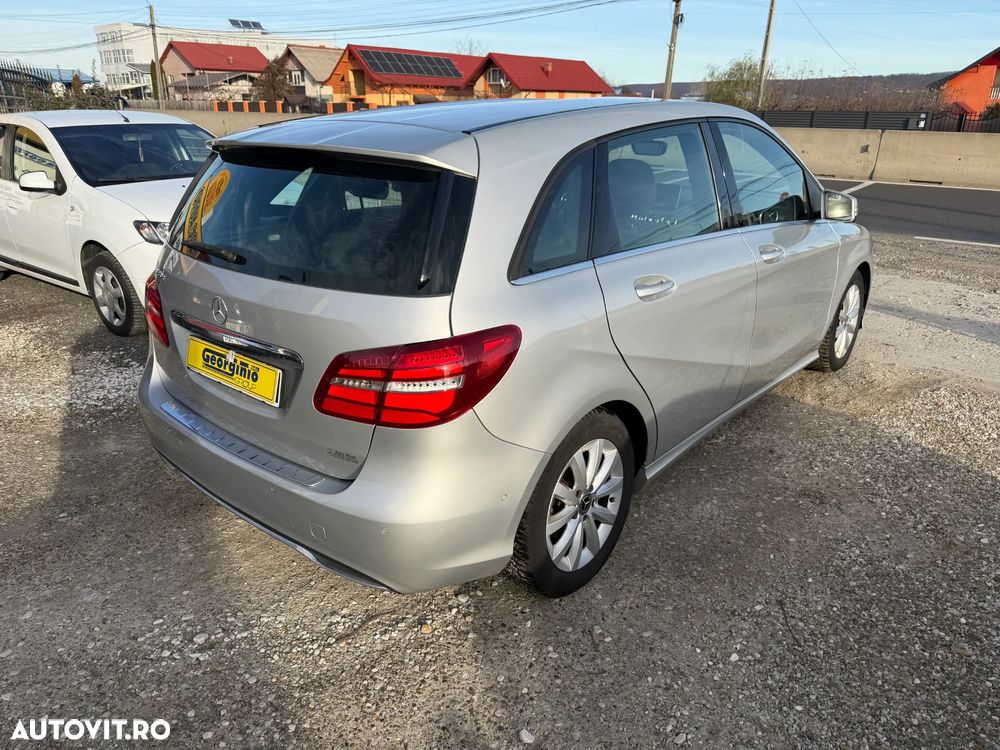 Mercedes-Benz B 180 d BlueEfficiency Edition Style - 6