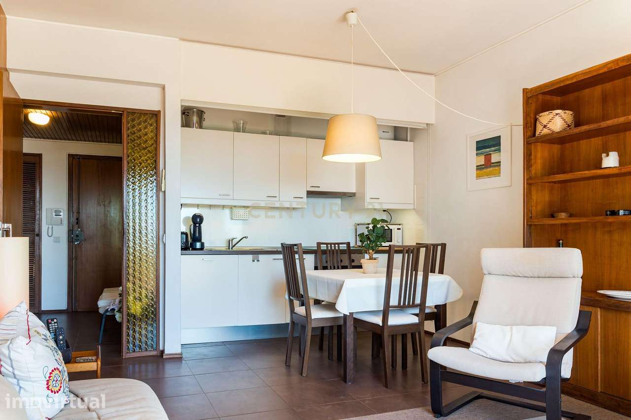 Apartamento T1 remodelado, mobilado e equipado, com varanda e vista pa - Grande imagem: 5/18