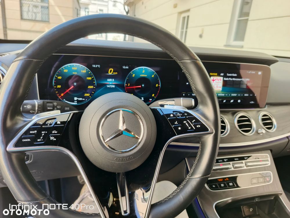 Mercedes-Benz Klasa E 220 d 9G-TRONIC Night Edition - 12