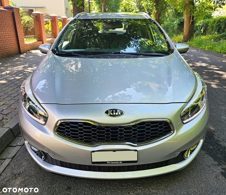 Kia Ceed 1.6 GDI Platinum Edition - 35