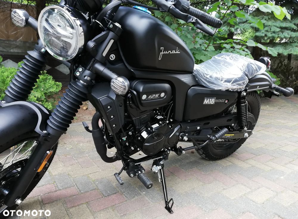 Junak M18 - 3