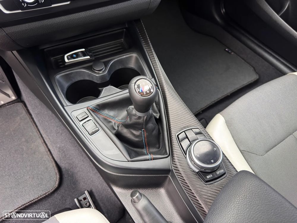 BMW 116 d EDynamics Line Urban - 29