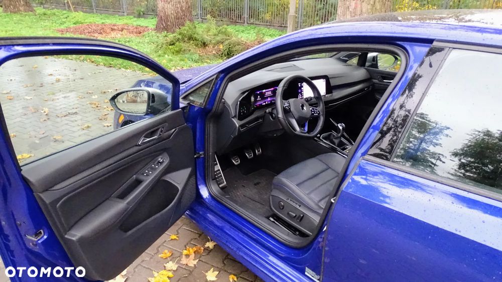 Volkswagen Golf - 36