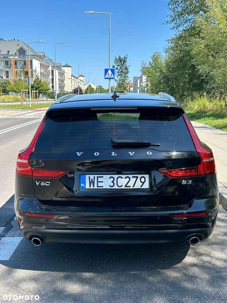 Volvo V60 B3 B Momentum Pro - 4