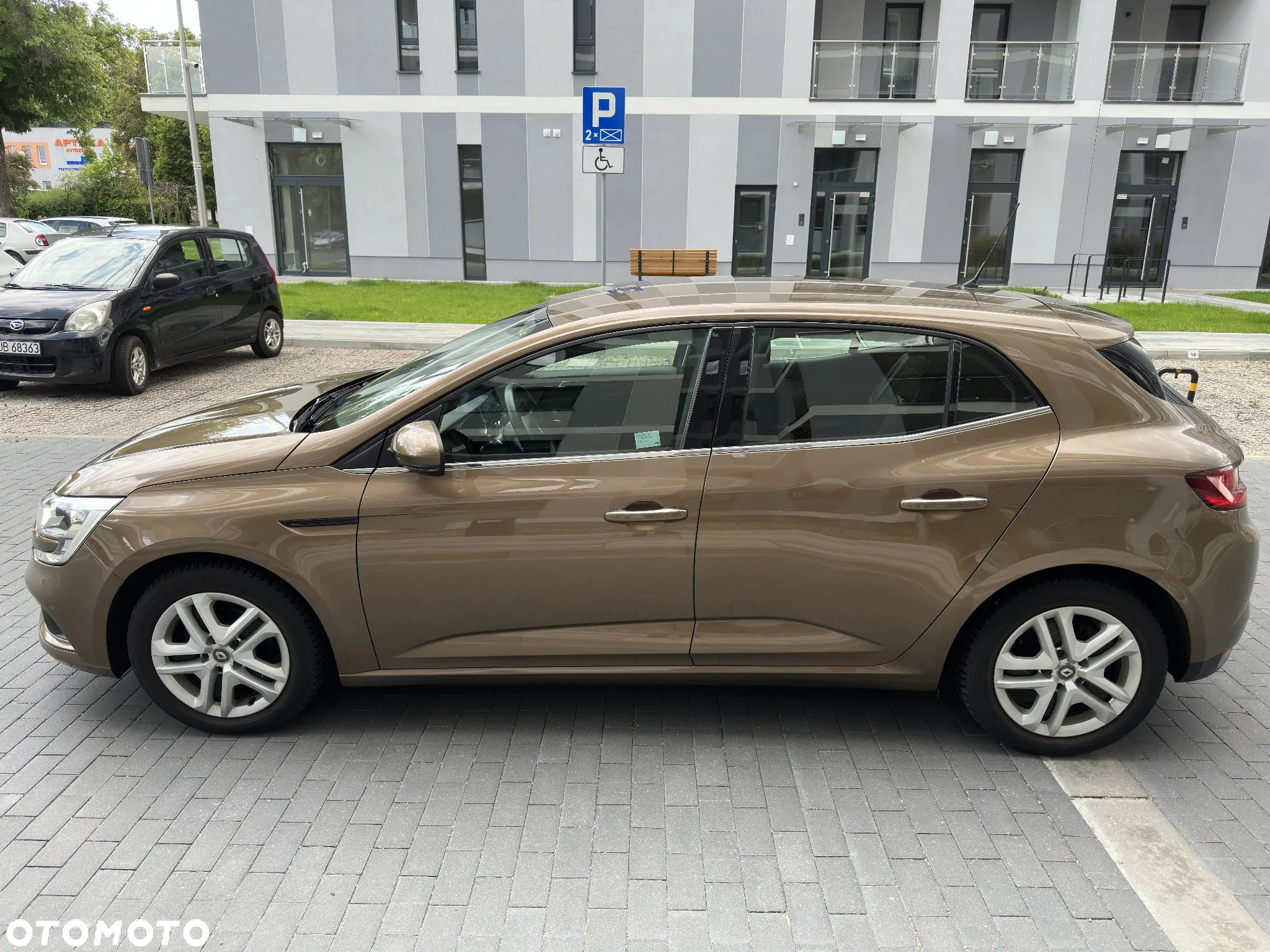 Renault Megane 1.2 Energy TCe Zen - 4
